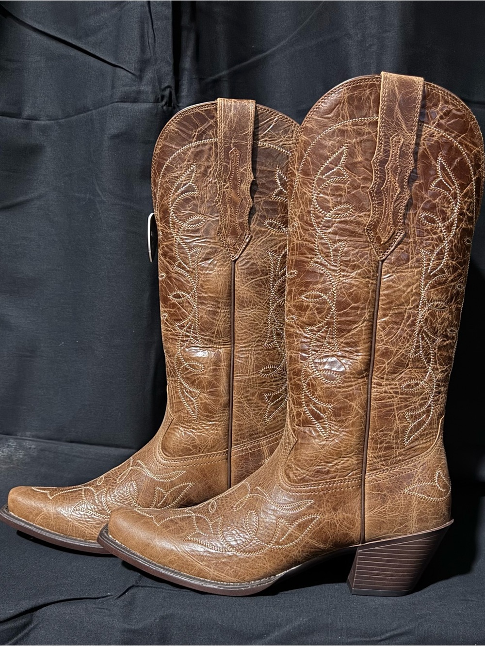 ARIAT Women’s Heritage D toe stretch fit cowboy boots MINT CONDITION!! - Picture 10 of 14